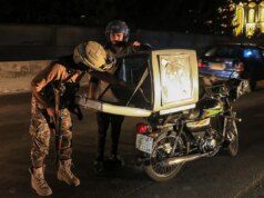 Il Pakistan bombarda Kabul e annuncia l’ingresso "guerra aperta" con l’Afghanistan