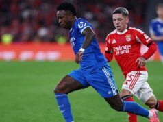 Gianluca Prestianni reagisce allo scambio di maglia di Vinicius della stella del Benfica