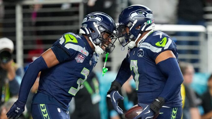 18569990_020826-kabc-ap-super-bowl-seahawks-tn-img.jpg