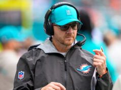 Carolina Panthers assumerà Darrell Bevell come assistente offensivo e assistente capo allenatore, dice una fonte di AP