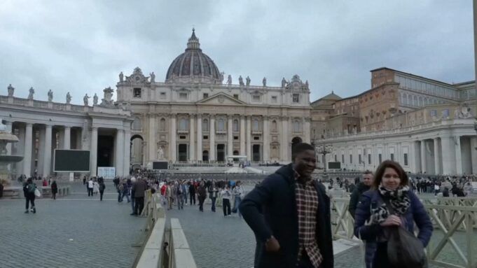 18611524_021726-wpvi-vatican-400th-anniversary-5am-vid.jpg