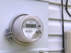 L’ufficio dello sceriffo della contea di Wake afferma che la terza persona è stata accusata di un piano per frodare la Duke Energy