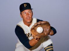 Notizie sul baseball: Bill Mazeroski, membro della Hall of Famer dei Pittsburgh Pirates, noto per aver segnato un fuoricampo nelle World Series del 1960, muore a 89 anni