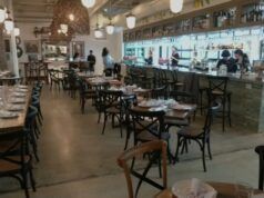 La taverna greca Kipos riapre a Chapel Hill dopo la tempesta tropicale Chantal