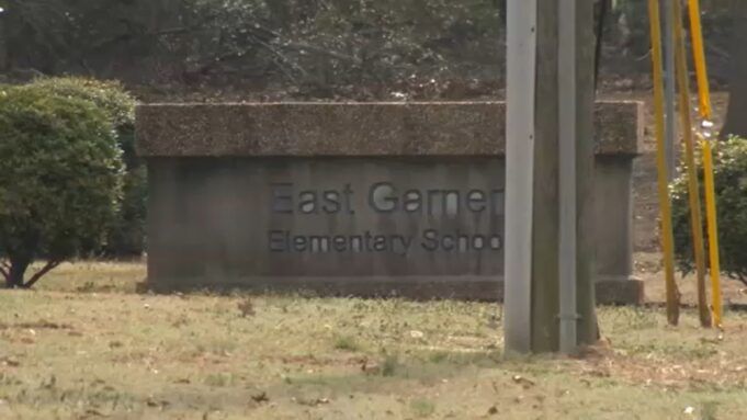 18650635_eastgarnerelementary.jpg