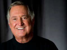 Neil Sedaka, cantautore dietro decine di successi negli anni ’60 e ’70, muore a 86 anni