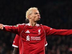 Acquista il nuovo Blood Red per scoprire la storia interna della nuova superstar del Liverpool e molto altro ancora.