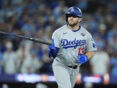 Max Muncy dei Dodgers accetta di scambiare, Enrique Hernandez torna