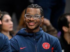 Il figlio di LeBron James, Bryce Will, maglietta rossa n. 1 dell’Arizona