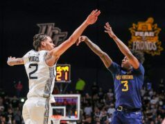 Honor Huff, West Virginia supera l’UCF