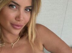 La famigerata WAG del calcio diventa sfacciata mentre i fan dicono che le sue foto hot sono “in un campionato diverso”