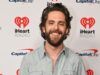 Thomas Rhett ha ricevuto un apparecchio acustico dopo essere diventato “sordo” da un orecchio