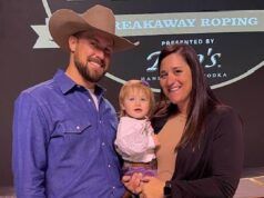 La figlia del cavaliere di rodeo Kelsey Domer muore in un incidente a cavallo