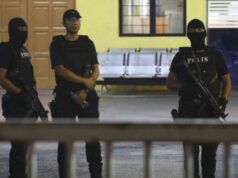 12 poliziotti malesi arrestati per aver presumibilmente derubato 795 milioni di IDR in beni crittografici di cittadini cinesi