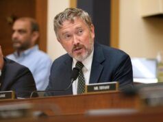 Massey definisce gli UFO “armi di distrazione di massa”