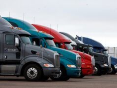 Circa il 20% delle patenti di guida commerciali nell’Illinois vengono rilasciate illegalmente