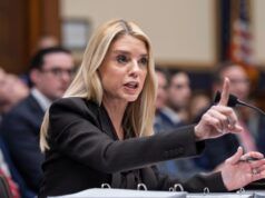 Annunciati altri 30 arresti durante la protesta anti-ICE nella chiesa del Minnesota