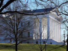 I democratici della Virginia approvano una mappa che potrebbe ribaltare 4 seggi alla Camera degli Stati Uniti se i tribunali e gli elettori la approvano