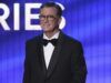 Stephen Colbert ha fatto irruzione nella CBS, dicendo che gli avvocati hanno bloccato l’intervista con il parlamentare