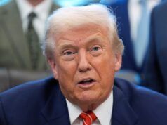 Donald Trump dice che vuole il suo sangue “bello e magro”