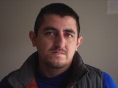 L’ICE nega il resoconto di un immigrato che si è schiantato contro un muro con il cranio fratturato