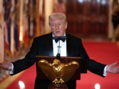 L’indice di gradimento di Donald Trump ha toccato un nuovo minimo