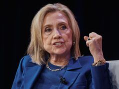 La deposizione di Hillary Clinton si interrompe bruscamente dopo che Lorraine Bobert ha inviato foto non autorizzate