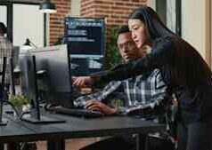 Gli agenti IA offrono un ROI reale: ecco cosa rivelano 1.100 sviluppatori e CTO sulla loro scalabilità