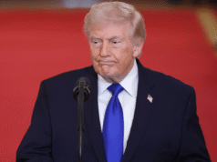 Gli indici di approvazione di Trump sono crollati presso due gruppi elettorali chiave