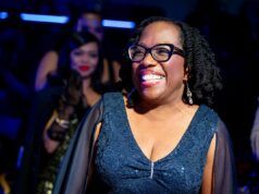 Ketanji Brown Jackson ha applaudito nel discorso anti-ICE ai Grammy? Cosa mostra il video