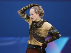 Ilya Malinin era visibilmente turbato dopo aver perso contro il giapponese Kagiyama nell’apertura olimpica