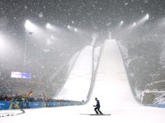 Le Olimpiadi hanno suscitato indignazione dopo che la finale dell’evento è stata annullata in mezzo a una forte nevicata