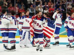 Mike Tirico ha elogiato quello che ha fatto dopo la vittoria della medaglia d’oro degli Stati Uniti sul Canada