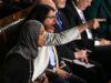 Il video mostra Ilhan Omar che urla contro Donald Trump durante il SOTU