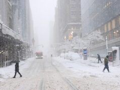 Una tempesta invernale “epica” colpisce la costa orientale con la neve vista dallo spazio