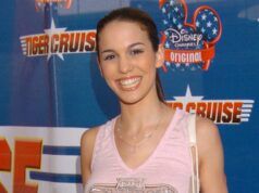Guarda le foto dell’ex star Disney – Hollywood Life