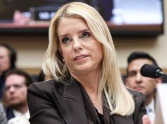 I più grandi successi di Pam Bondi dalle udienze del Congresso su “The Daily Show”