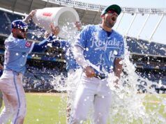 Secondo quanto riferito, gli Yankees stanno guardando il 34enne outfielder