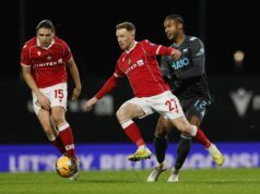 Sheaf, di Wrexham, ferito al ginocchio; Estensioni del segnale Rathbone e Dobson