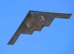 Usa e Israele attaccano l’Iran, Teheran risponde con attacchi regionali