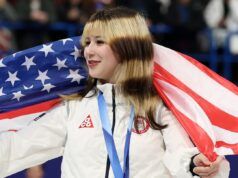 La pattinatrice olimpica Alyssa Liu rivela il vero significato dietro l’acconciatura a strisce