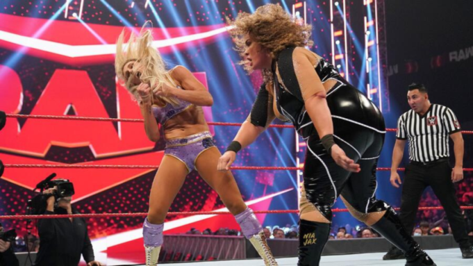 charlotte-flair-nia-jax.png