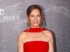 Hilary Swank figlio Ohm foto rara, gita sugli sci