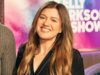 Kelly Clarkson spiega la sua decisione di terminare il talk show