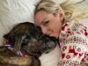 Lindsey Vonn condivide il fatto che il suo cane Leo è morto 1 giorno dopo il suo incidente olimpico