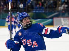 Partita di hockey su ghiaccio femminile USA-Canada: NPR