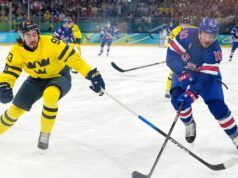 La squadra di hockey maschile degli Stati Uniti giocherà per la medaglia olimpica dopo aver battuto la Svezia: NPR