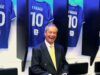 Le buffonate di Nigel Farage a Ipswich Town suscitano rabbia mentre i vecchi commenti vengono criticati