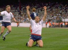 L’esordiente inglese ha avuto una risposta X a un compagno di squadra che non lo ha superato dopo aver segnato