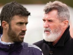 La visita di Roy Keane al Manchester United lo ha lasciato furioso quando Michael Carrick ha affrontato un’importante questione di allenamento.